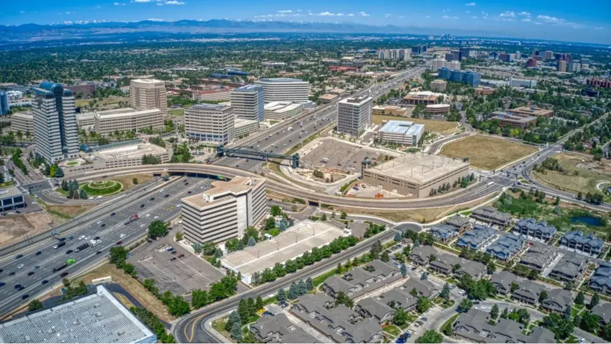 Aurora Apartment Movers Near Me