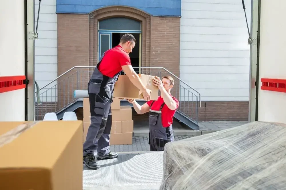 Long Distance Movers In Carlsbad and California