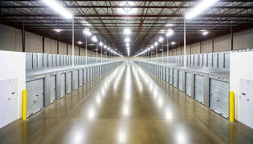 Storage Units In A Warehouse Placentia, CA