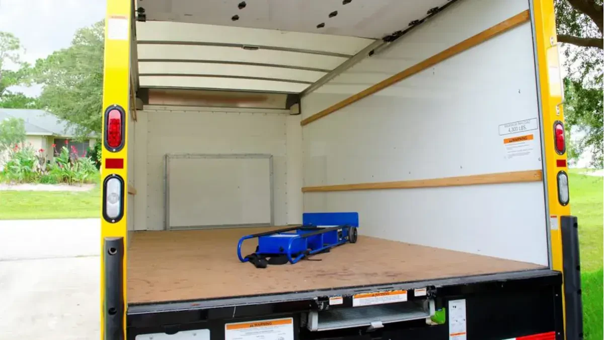 6 Tips for Safely Driving a Rental Truck