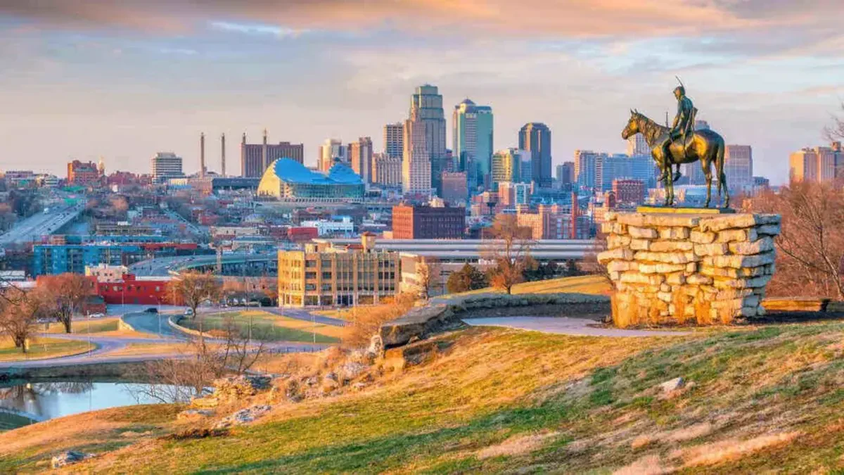 Kansas City Commercial Movers Near Me