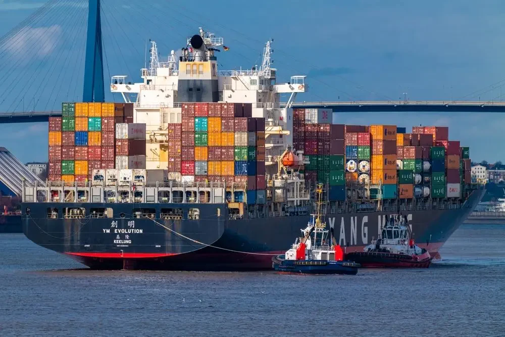 Get instant rate quotes for shipping containers to United Arab Emirates