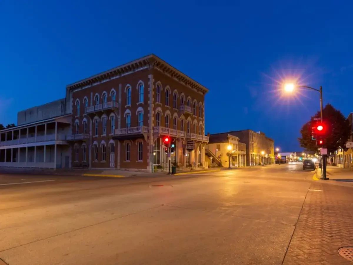 Best Decorah Movers Near Me – Premium Decorah, IA Moving Companies