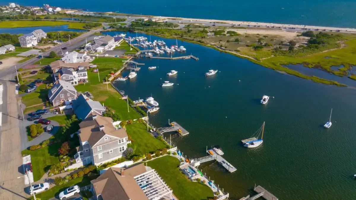 Best Dennis Movers Near Me – Premium Dennis, MA Moving Companies