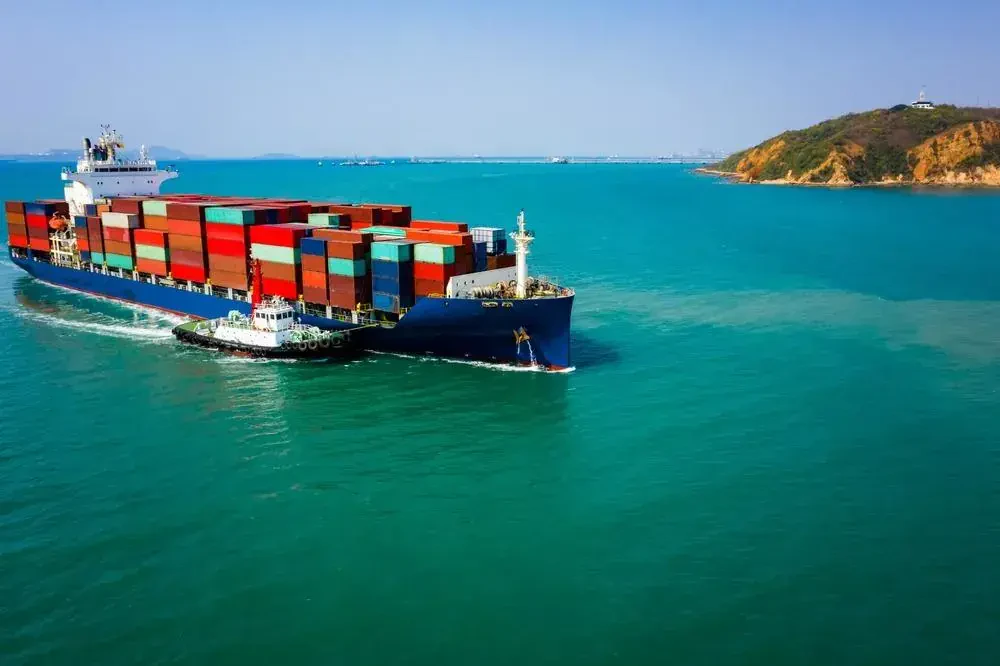 Sea shipping company providing container shipping service to Dominica, ship container