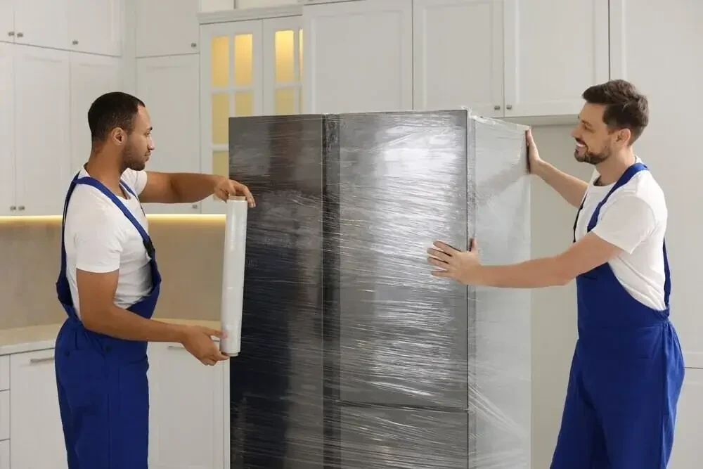 Furniture assembly and disassembly - Safety and navigation while travelling distances