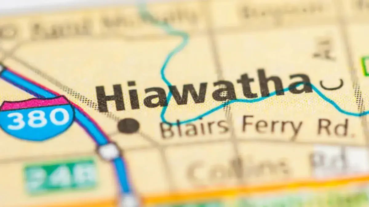 Best Hiawatha Movers Near Me – Premium Hiawatha, IA Moving Companies