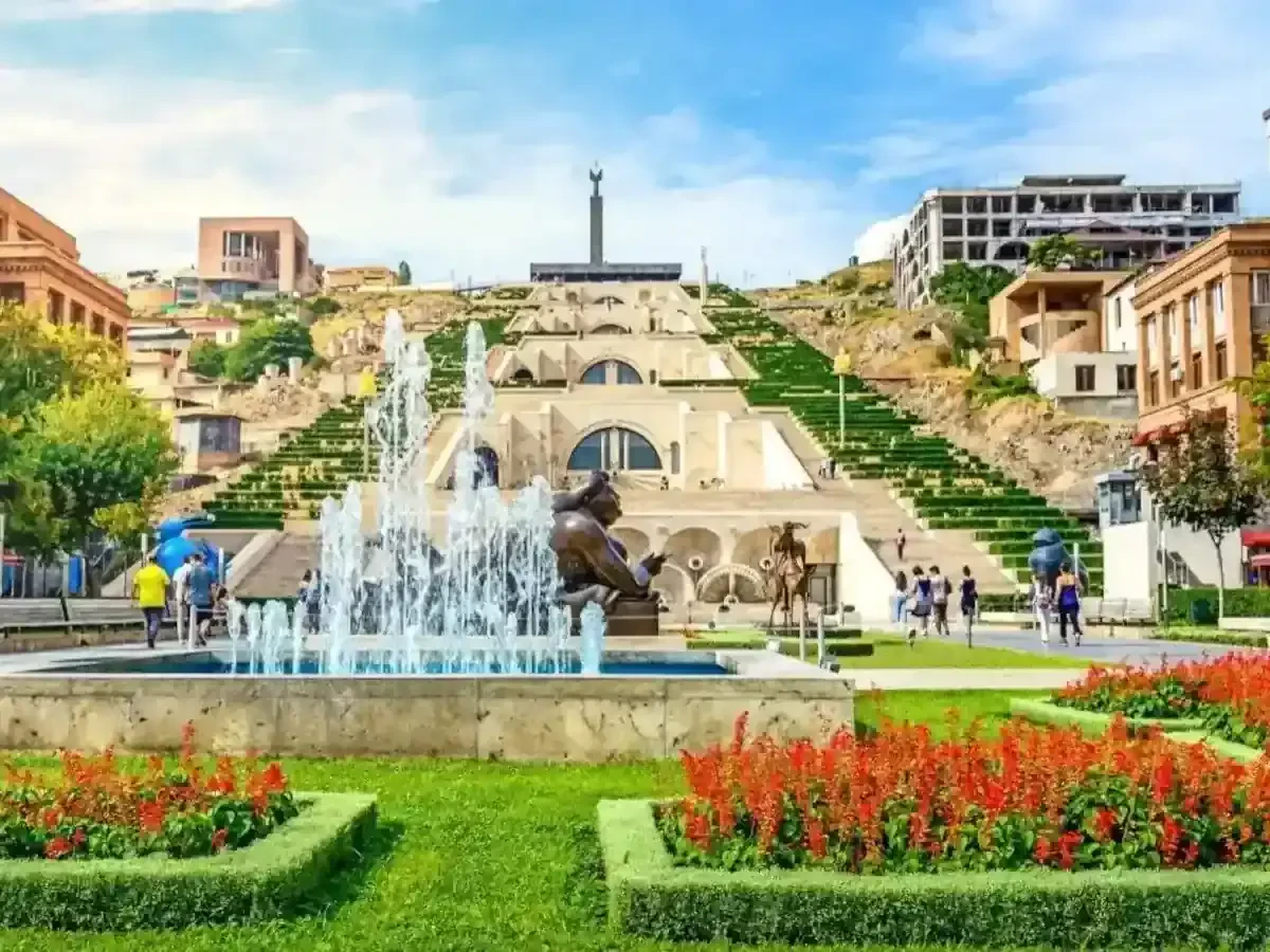 Movers Austria to Armenia