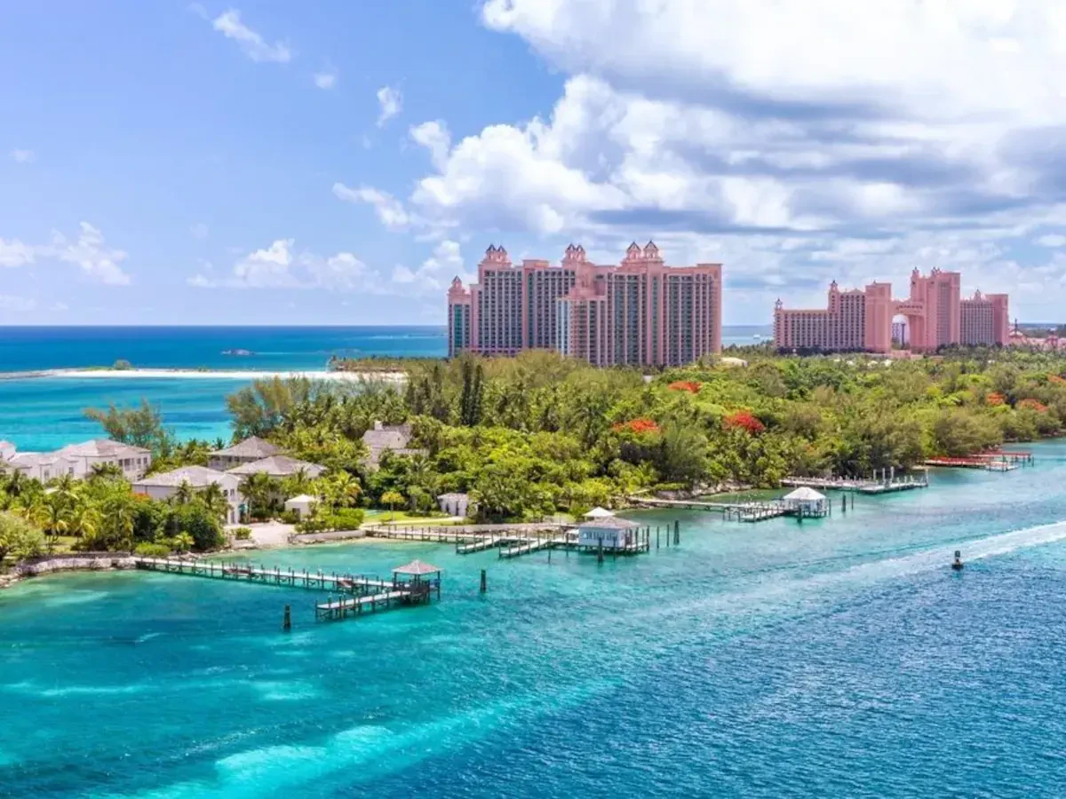 Movers Austria to Bahamas