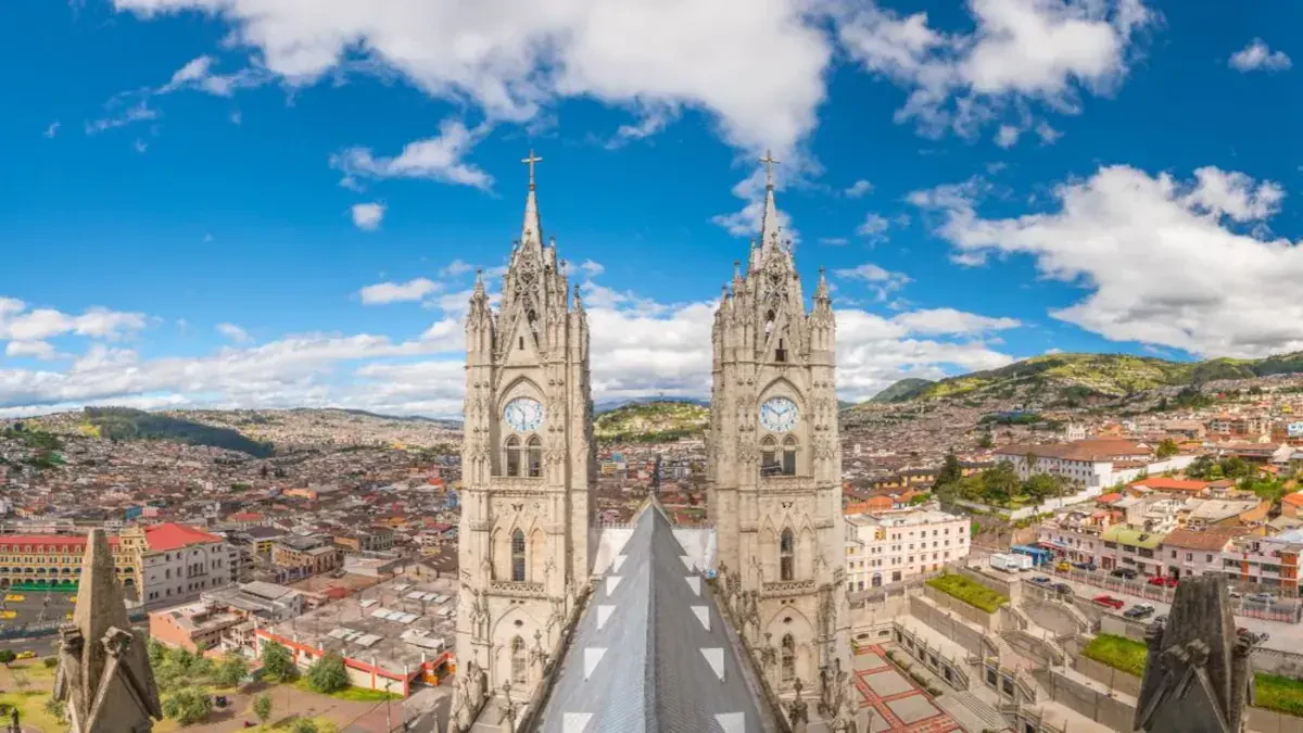 Movers Austria to Ecuador
