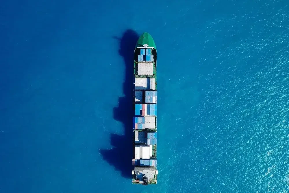 Moving rates Austria to Cambodia