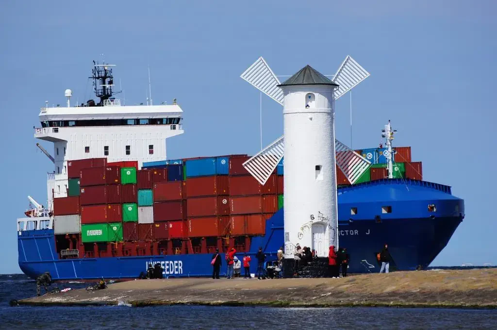 Moving rates Austria to Liberia