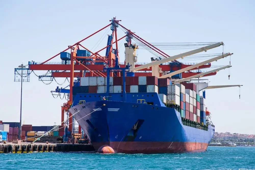 Moving rates Canada to Ukraine