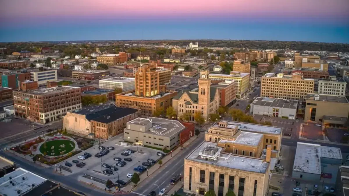 Iowa Moving Permits & Licenses: Guide for a Hassle-Free Hawkeye Move