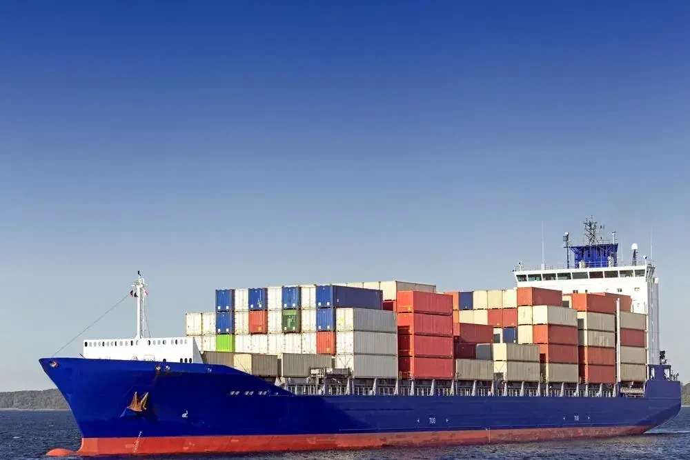 Cheap shipping options and freight forwarder to Kosovo