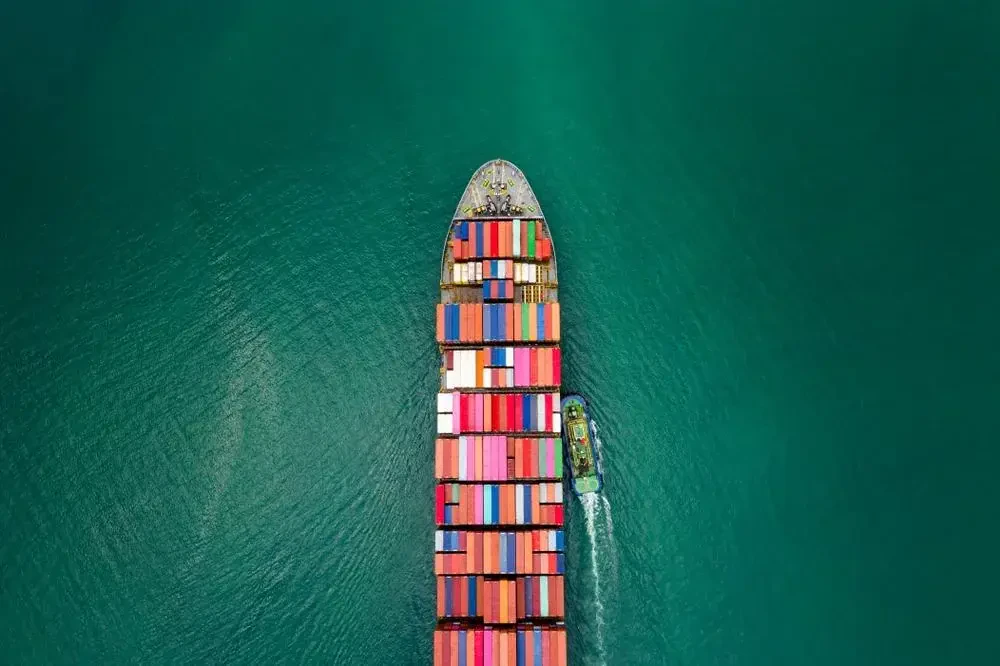 Cargo originating from Saint Martin to Lithuania