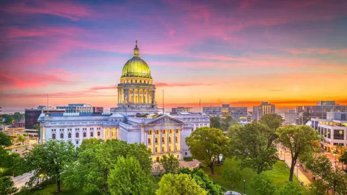 Best Madison Furniture Movers Near Me – Premium Madison, WI Furniture Moving Companies