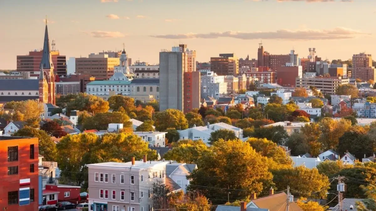 Maine Commercial Movers Near Me