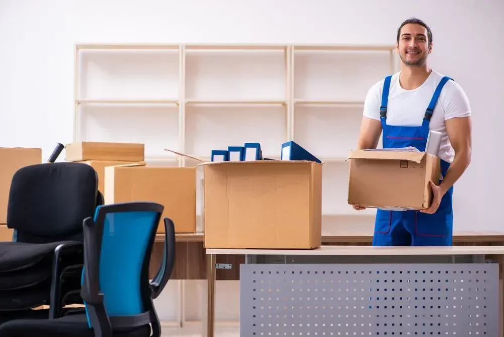 Safe Office Movers Near Me Montreal to Kamloops