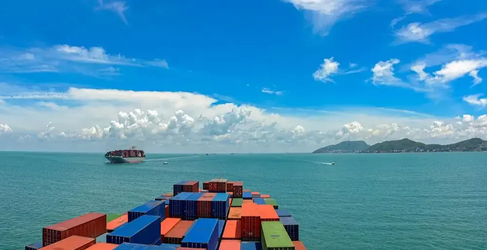 Moving services Austria to Tuvalu