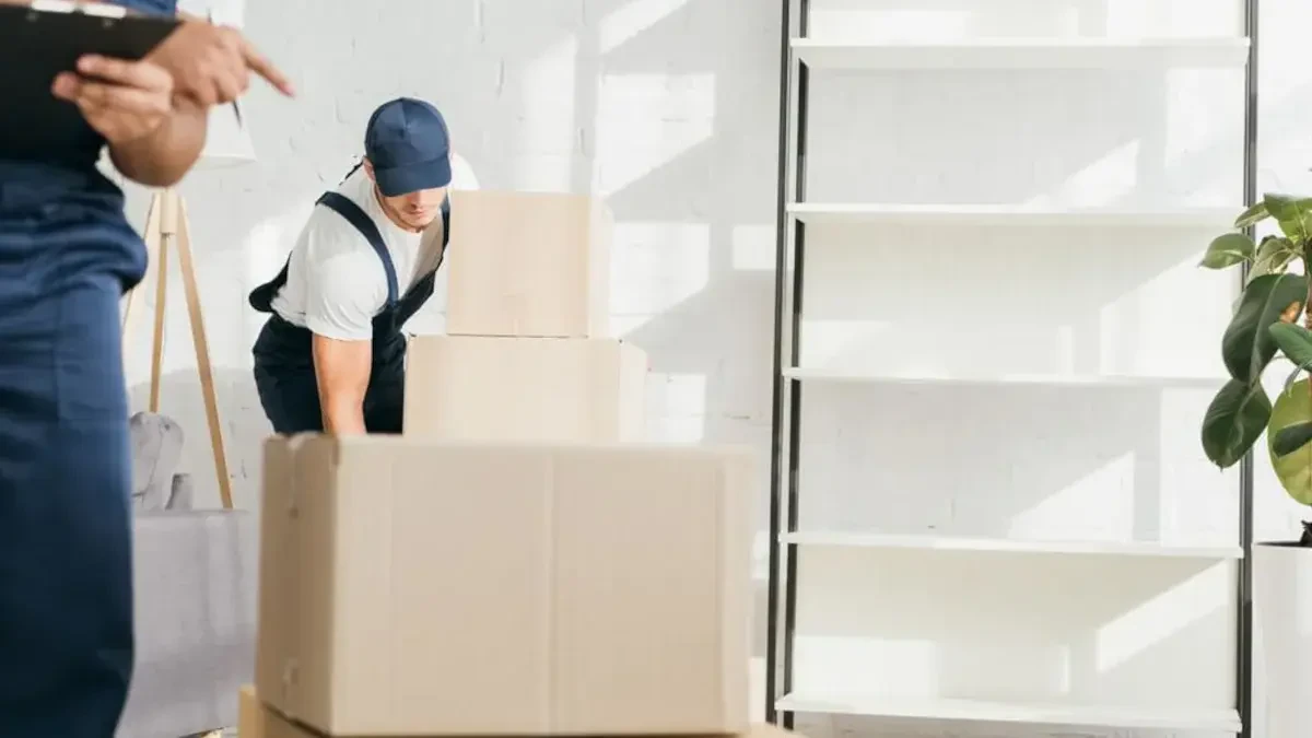 Long Distance Movers in New Braunfels, TX: Friendly Moving Team