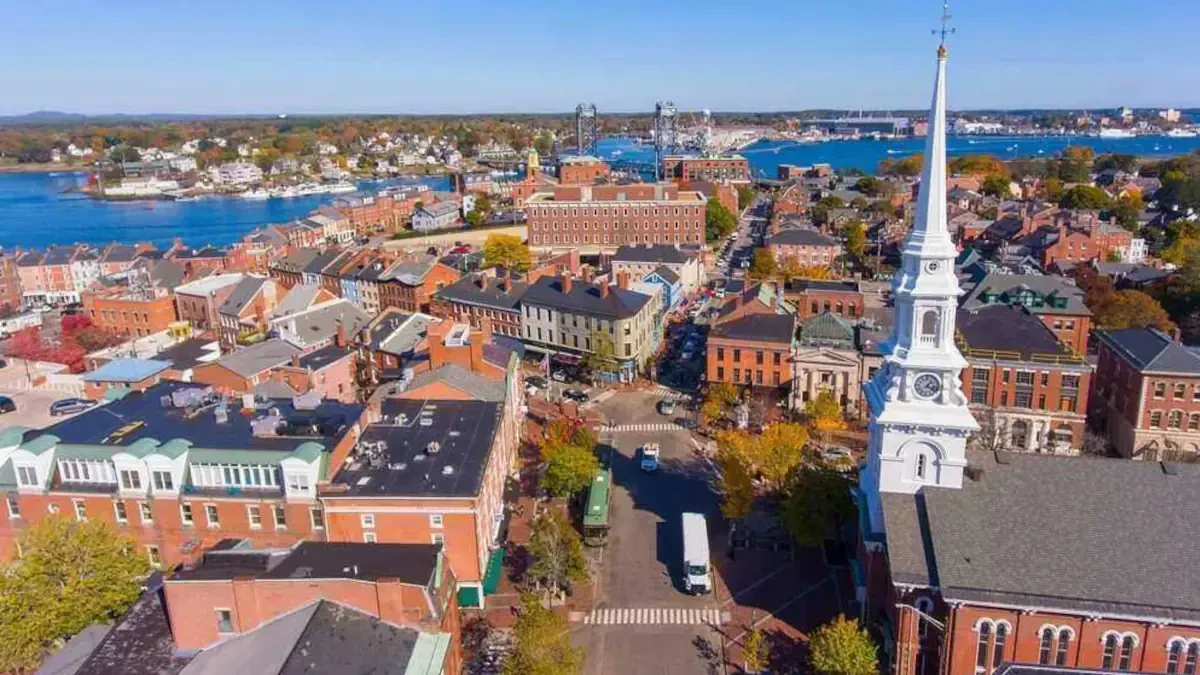 New Hampshire Moving Permits & Licenses: What You Should Know Before Your Granite State Move