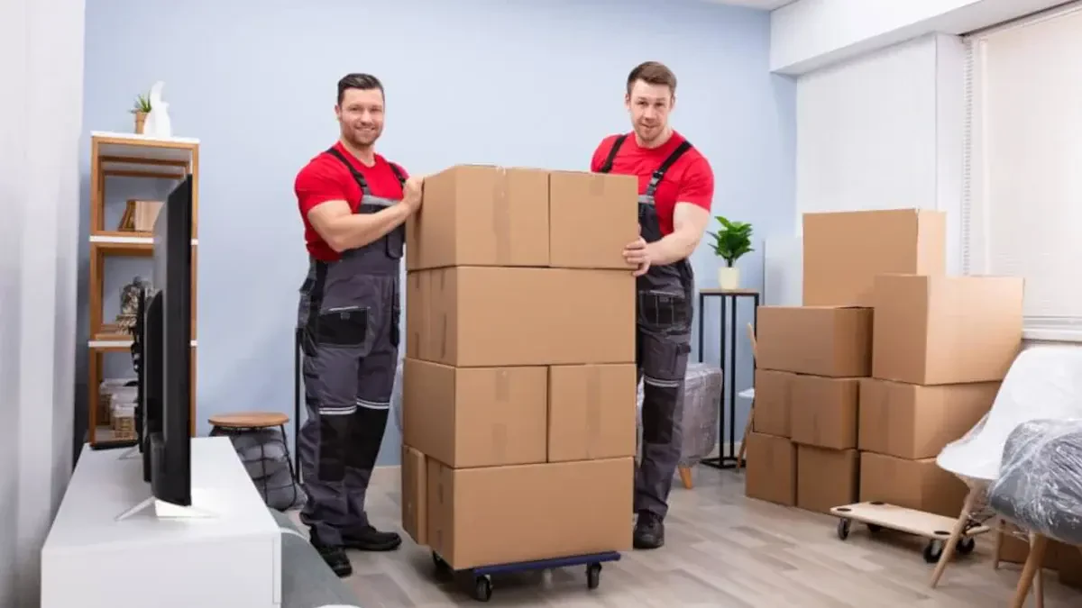 How long does it take packers to pack a house?