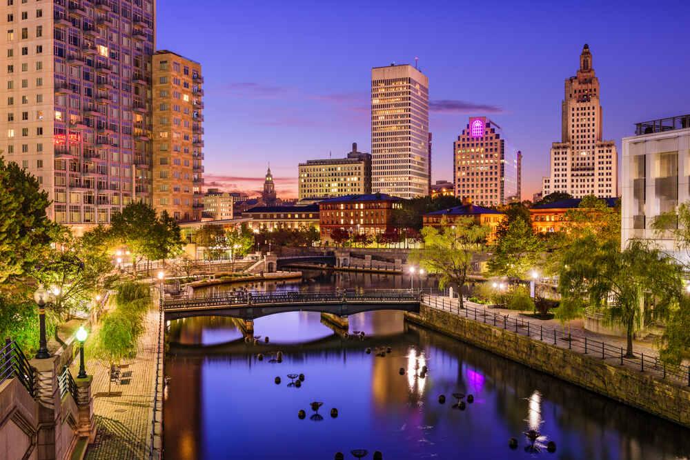Rhode Island Moving Permits & Licenses: How to Move into the Ocean State with Ease