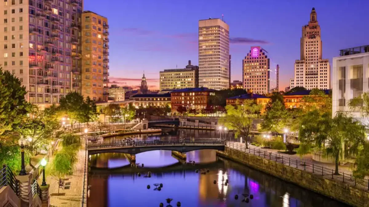 Rhode Island Moving Permits & Licenses: How to Move into the Ocean State with Ease