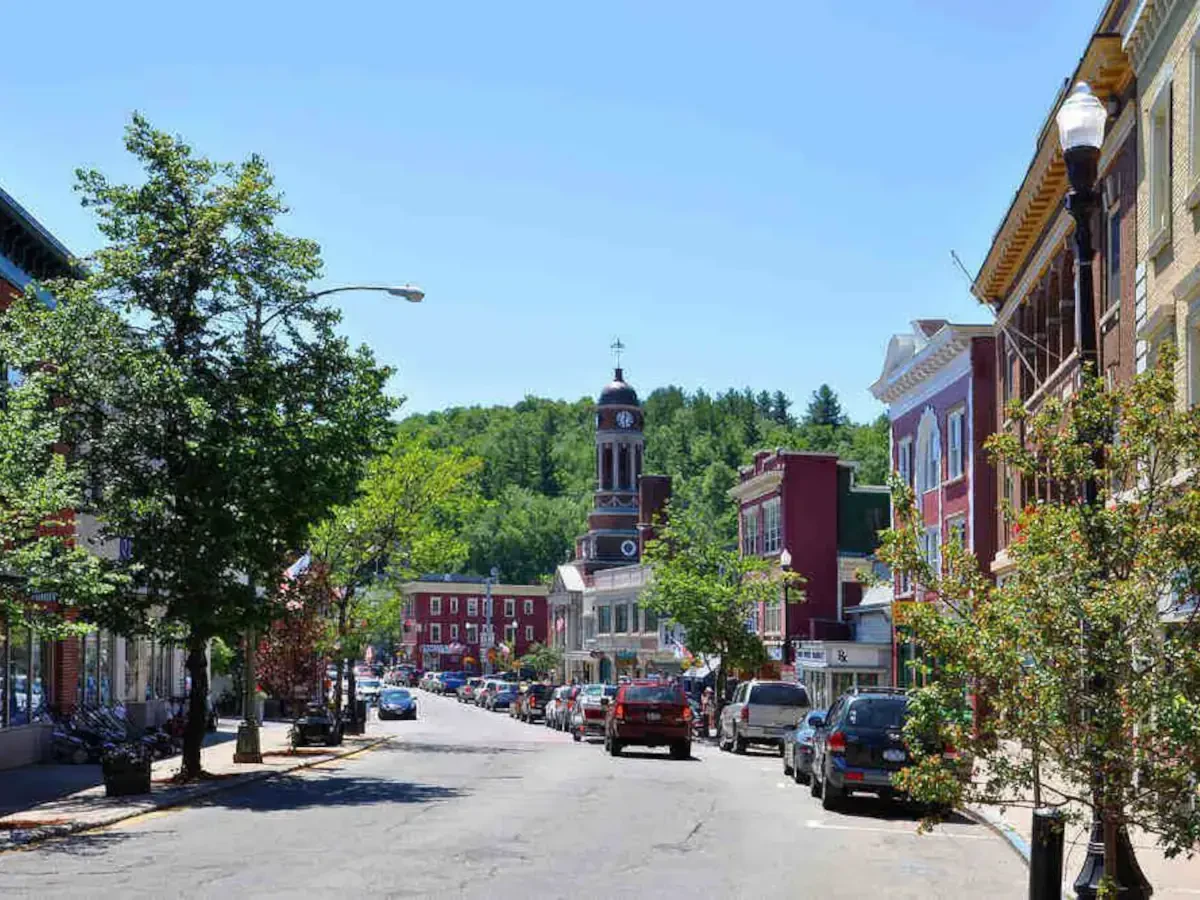 Best Saranac Lake Movers Near Me – Premium Saranac Lake, NY Moving Companies