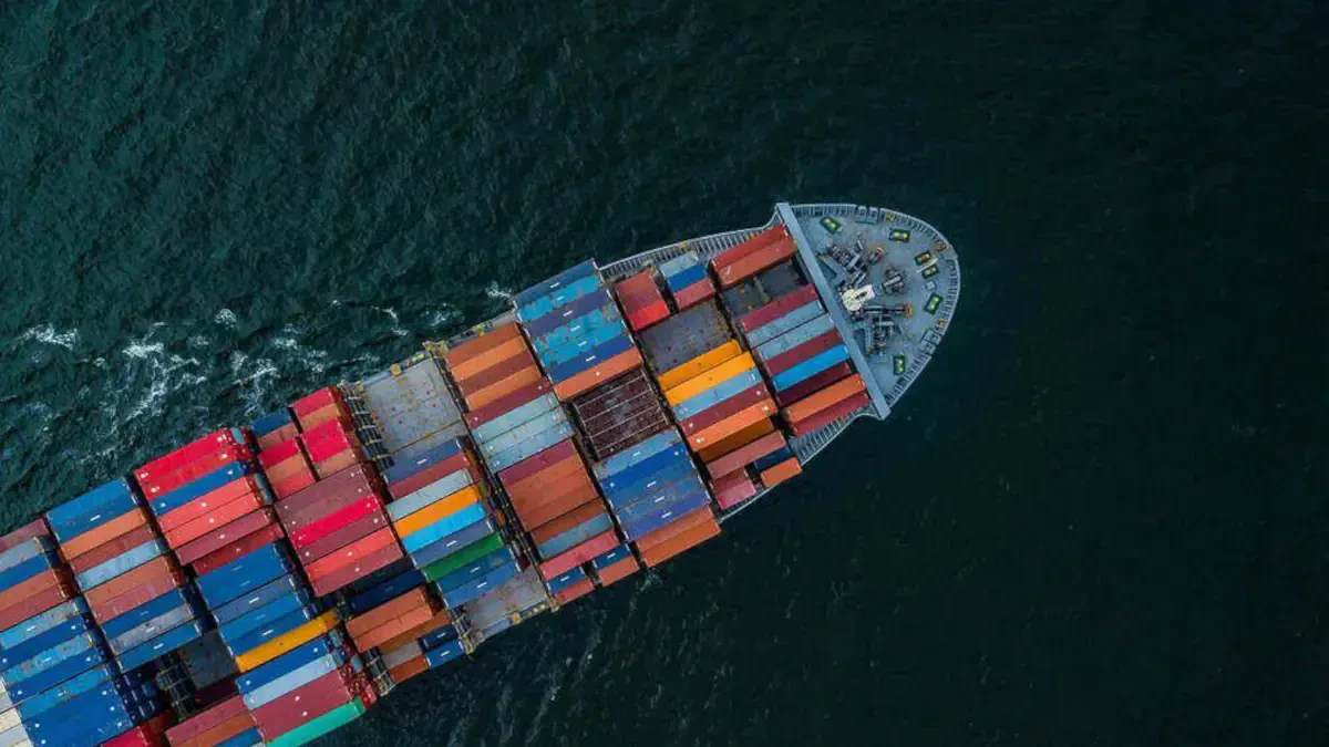 How to ship personal belongings internationally from Switzerland?