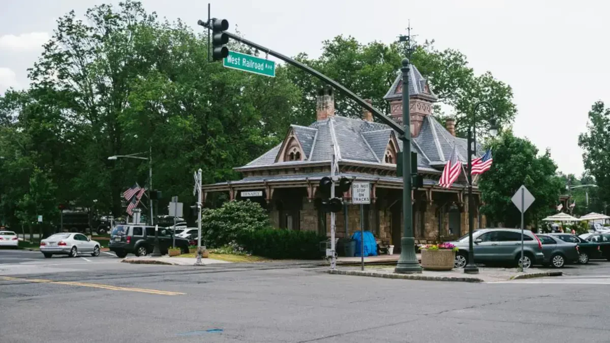 Best Tenafly Movers Near Me – Premium Tenafly, NJ Moving Companies