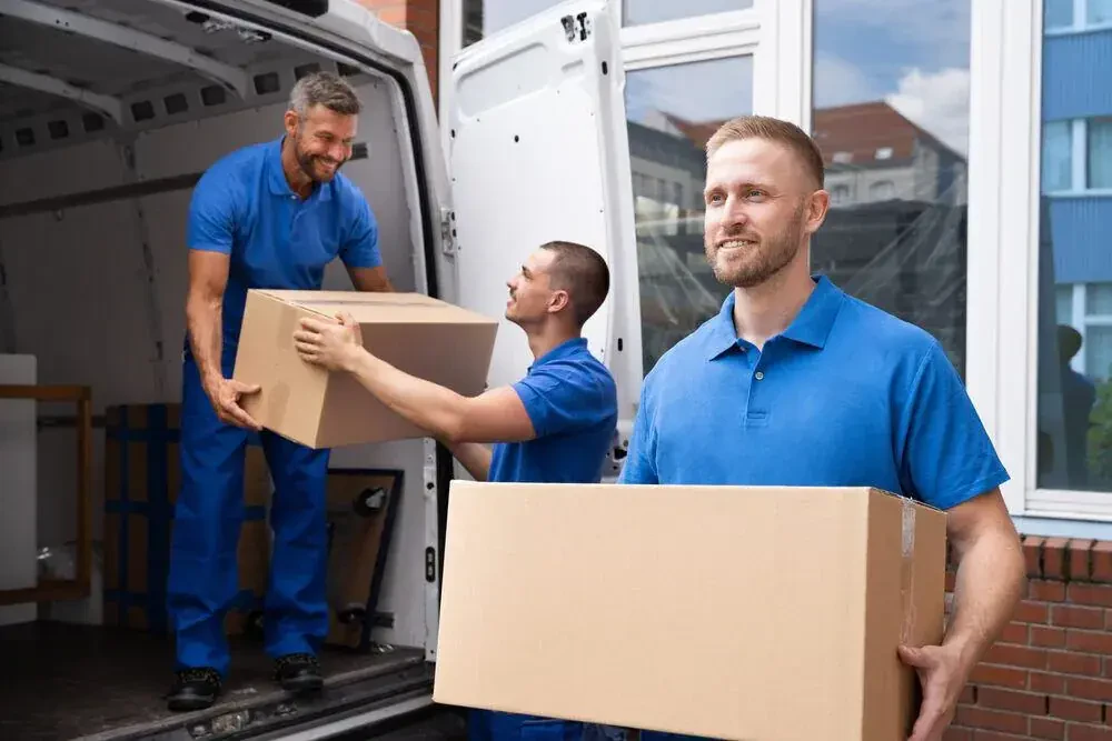 Minimum Cost Of Three Men And A Truck - Prices and rates for 3 man truck moving company