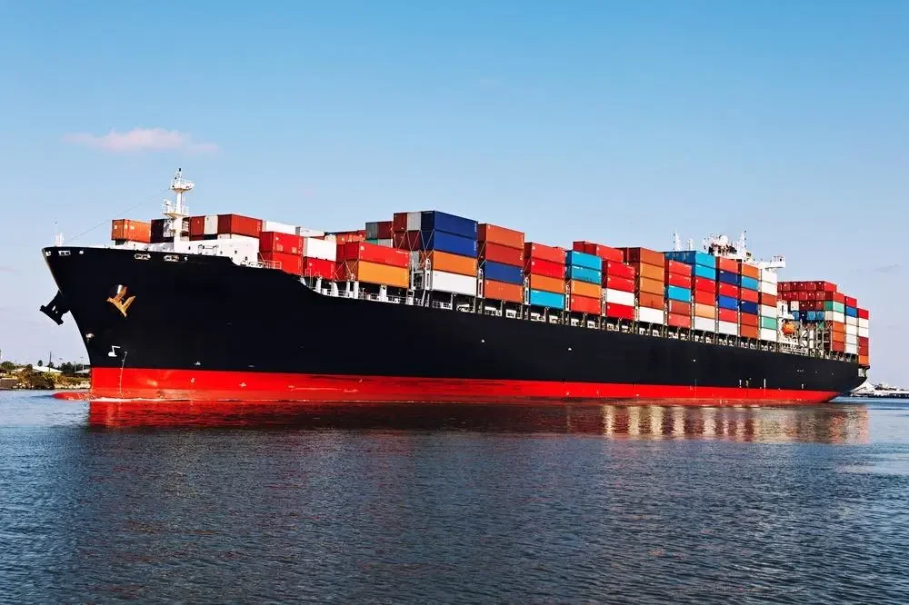 Three Movers cargo container and freight delivery services to United Arab Emirates