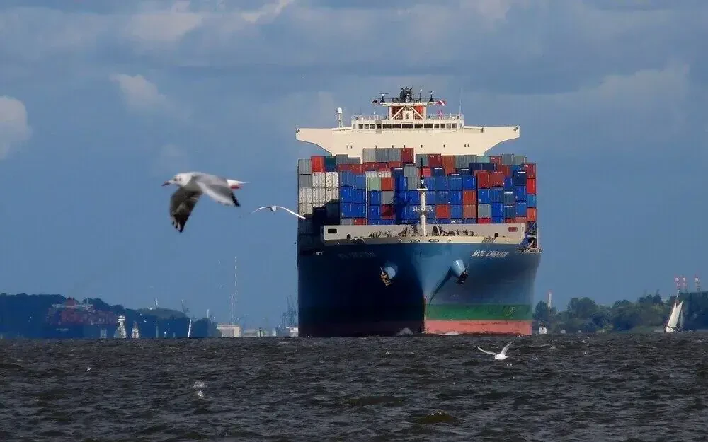 United Kingdom Low Cost International Movers Company