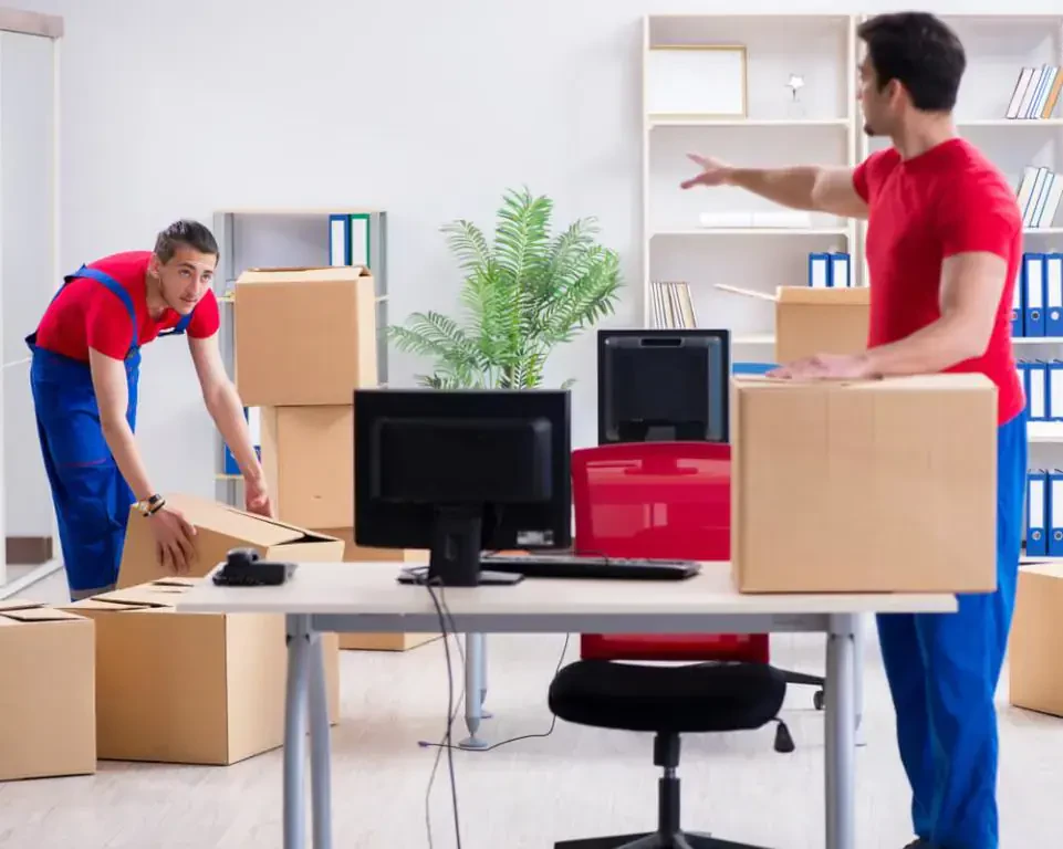 Removals Near Me West Kelowna to USA
