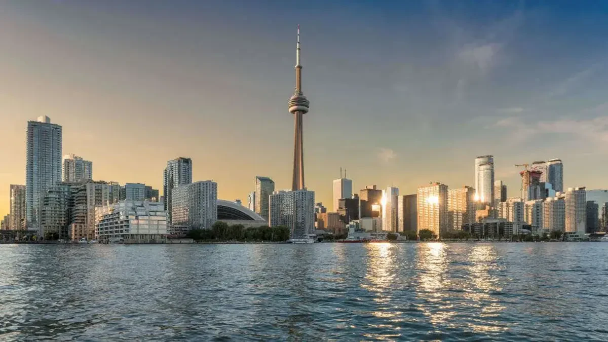 Can I move to Canada without a job?